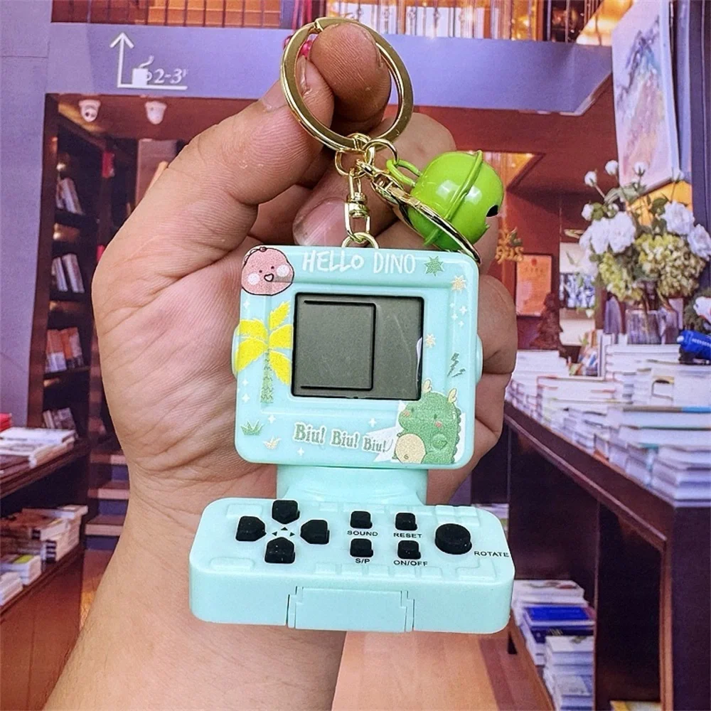 1 pc Mini Retro Game Keychain